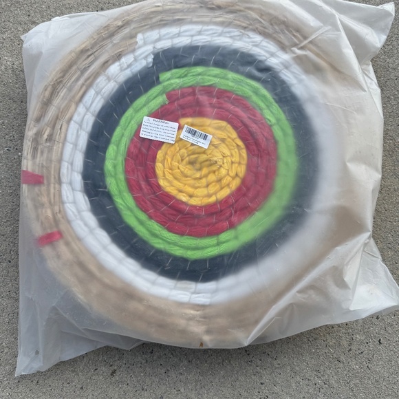 Archery Targets for Backyard 20 Inch Traditional Hand-Made Round Straw - Picture 1 of 4
